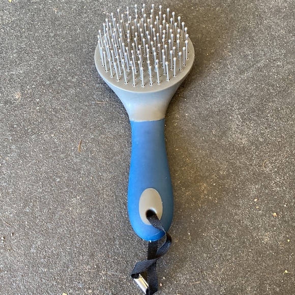 Oster Equine Care Series Mane & Tail Horse Hairbrush and Wahl comb Grooming Tool - Picture 7 of 9
